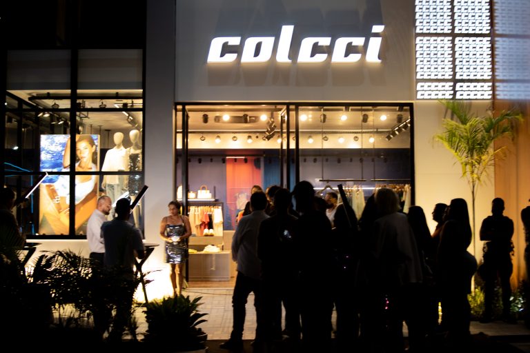 Mercado da moda: Lagarto agora conta com a icônica franquia da Colcci