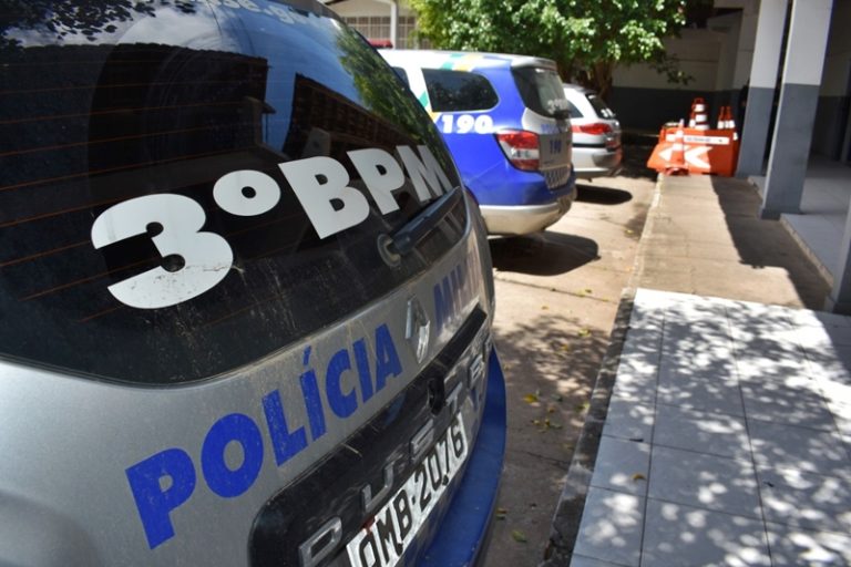 PM recupera veículo horas após o roubo em São Domingos