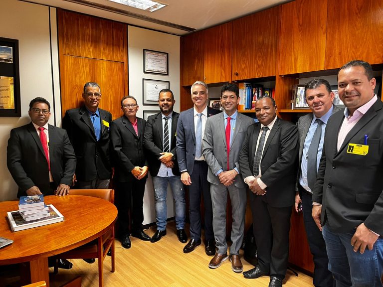 Deputado Fábio Reis recebe prefeitos de Sergipe em Brasília