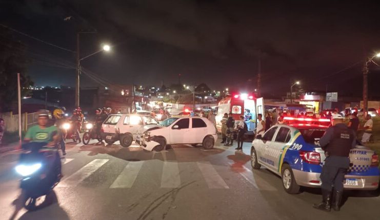 acidente-envolvendo-maquina-compressora-deixa-quatro-pessoas-feridas-foto-bptran-1-750x430