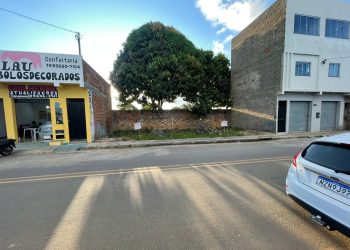 Vende-se lotes próximo a  praça Santa Luzia na Colônia Treze