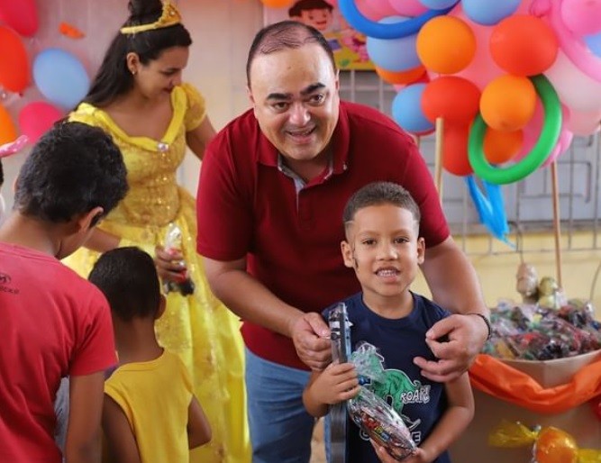 Prefeitura de Simão Dias realiza ação comunitária de Dia das Crianças