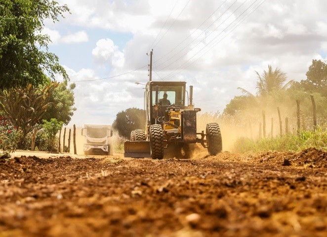 Prefeitura de Simão Dias investe em melhorias nas estradas vicinais