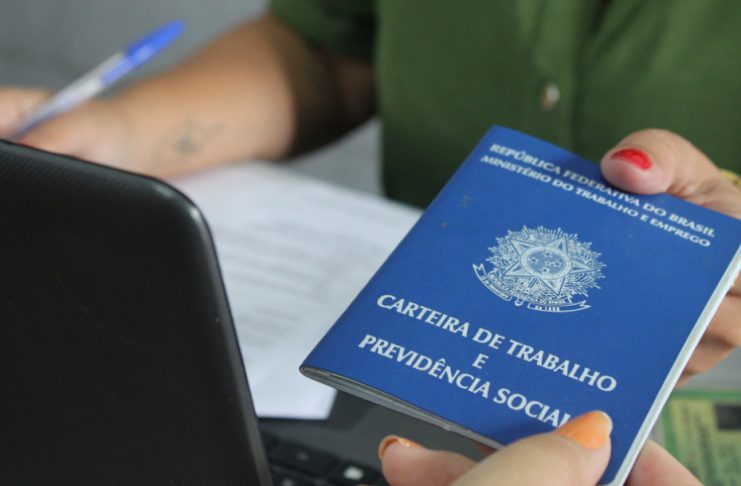 slide_15720931716bbb26ed0420ba58d47d3e