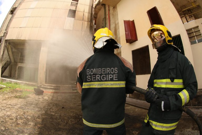 Corpo de Bombeiros alerta sobre portas corta-fogo em edificações