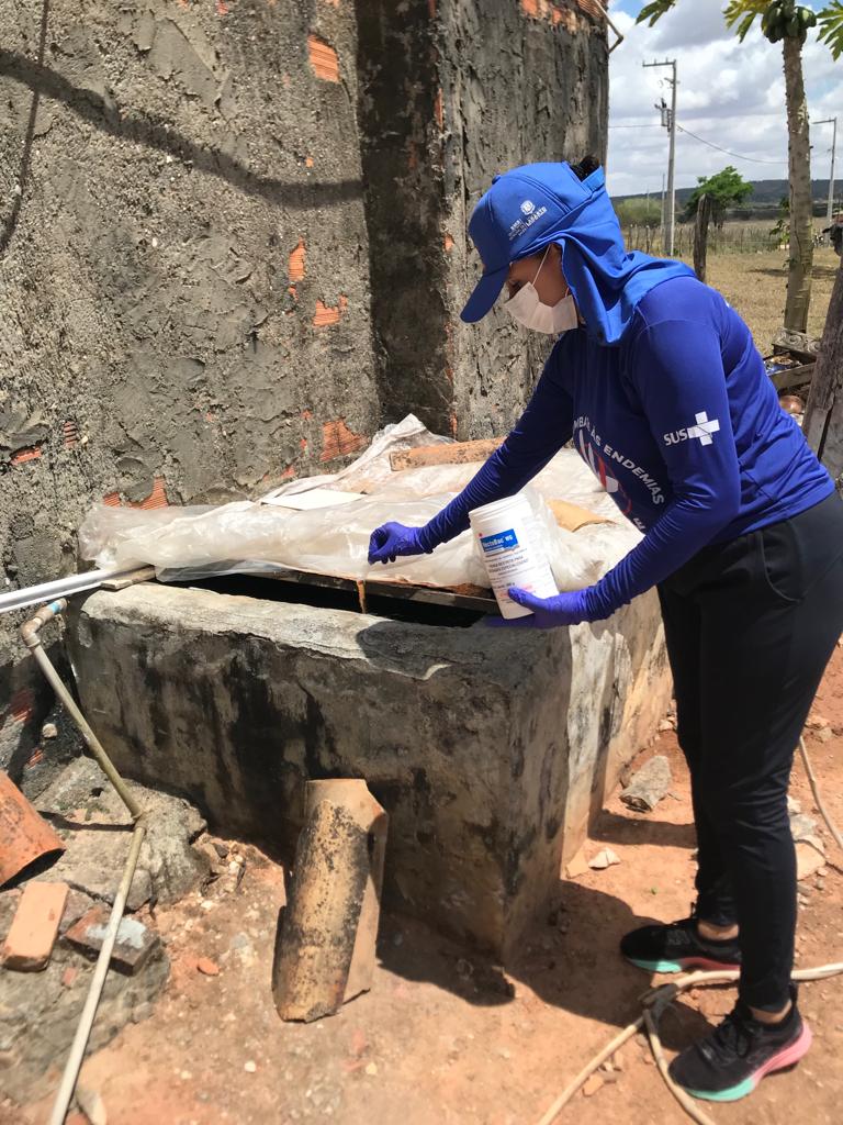 Prefeitura realiza ação de combate à dengue no município