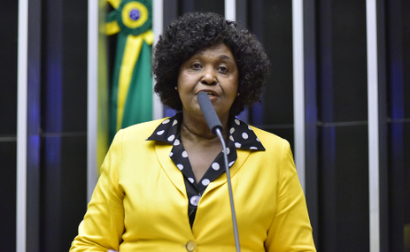 Para a deputada Benedita da Silva, do PT do Rio, criação da bancada negra é um reconhecimento histórico - Foto: Zeca Ribeiro/Câmara dos Deputados