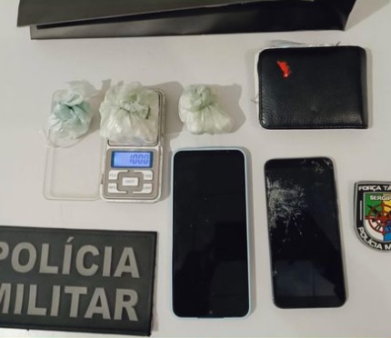 Homem é preso por tráfico de drogas no povoado Colônia 13