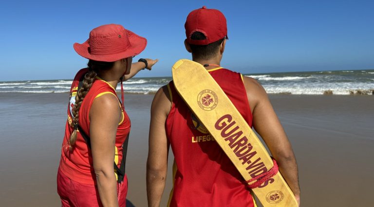 Trabalho preventivo do Corpo de Bombeiros garante segurança de banhistas no litoral sergipano