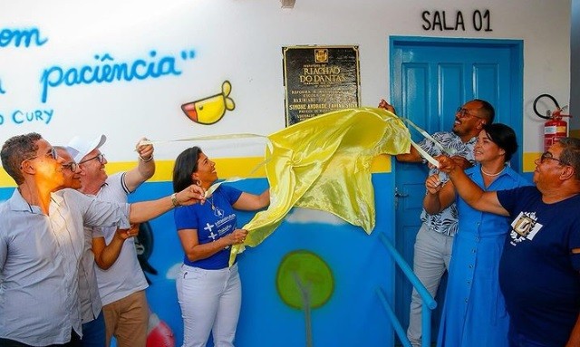Prefeitura de Riachão do Dantas entrega mais uma escola reformada