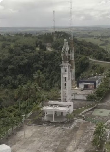 Vendaval derruba imagem de padroeira no interior de SE