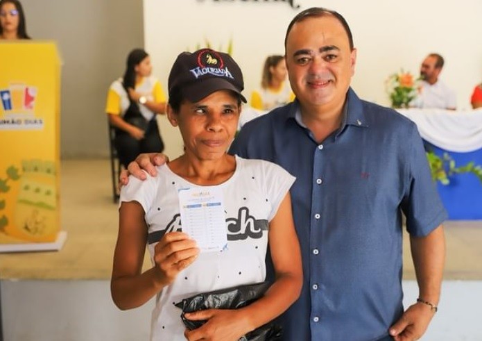 Prefeitura de Simão Dias contempla mais 100 famílias com o auxílio gás