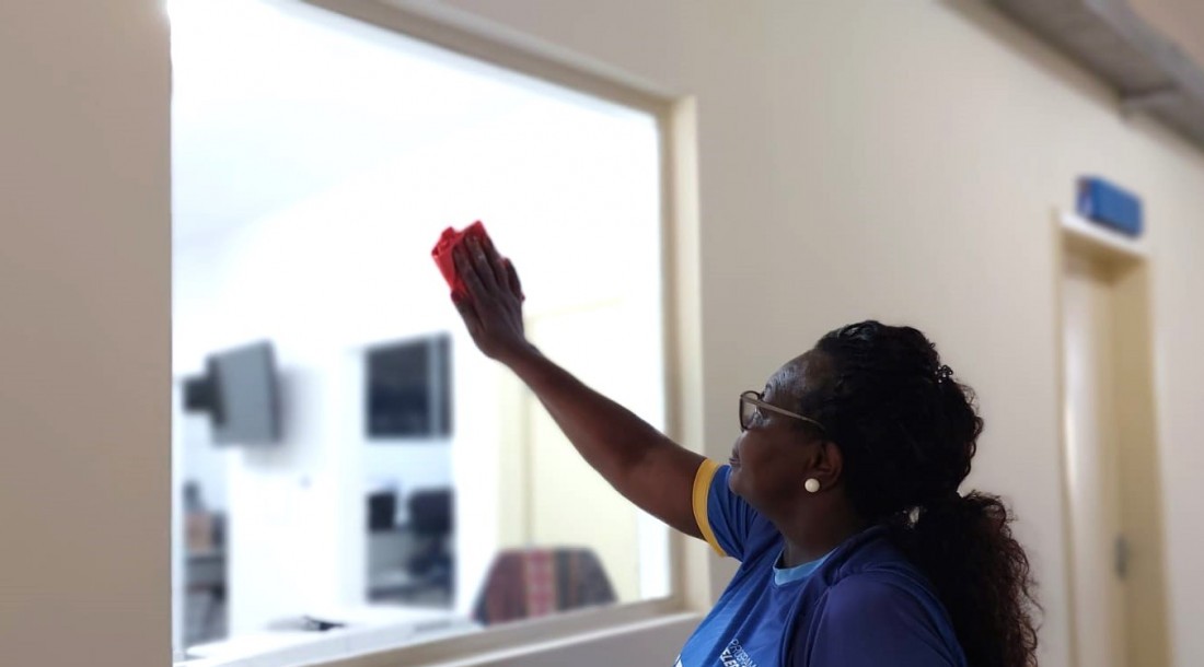 slide_d6386e02c4a22bcc42409a103e3832fd