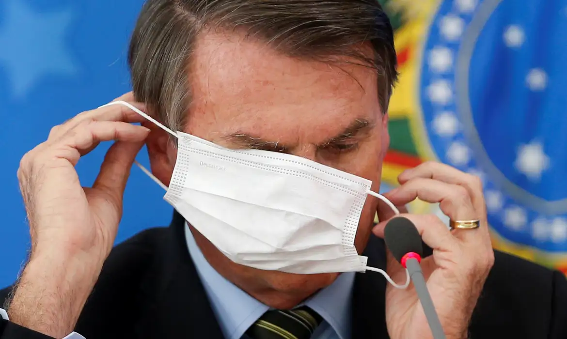 2020-03-18t191640z_648406065_rc2jmf9bjbmi_rtrmadp_3_health-coronavirus-bolsonaro
