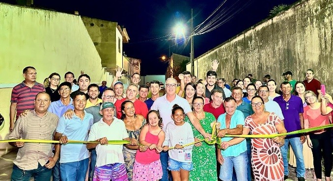 Deputado Fábio Reis inaugura mais pavimentações em Lagarto