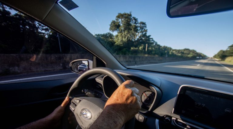 Lei obriga diversas formas de pagamento para serviços do Detran
