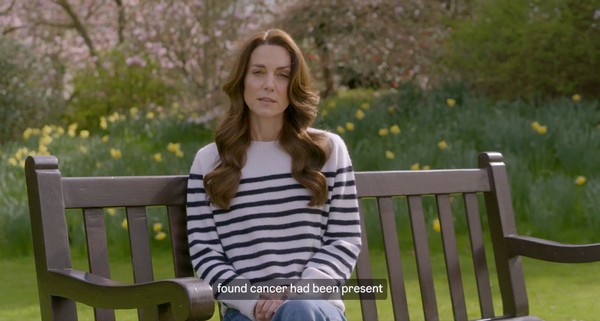 Kate Middleton diz que está com câncer e fazendo quimioterapia