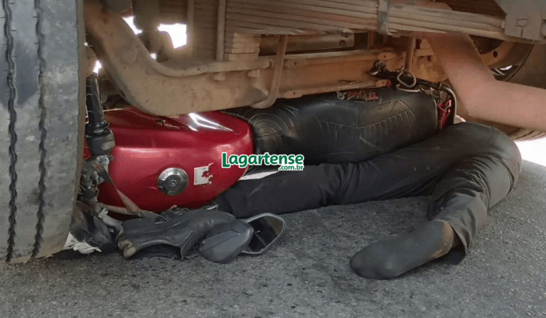 Motociclista morre após colidir com caminhão em Aracaju