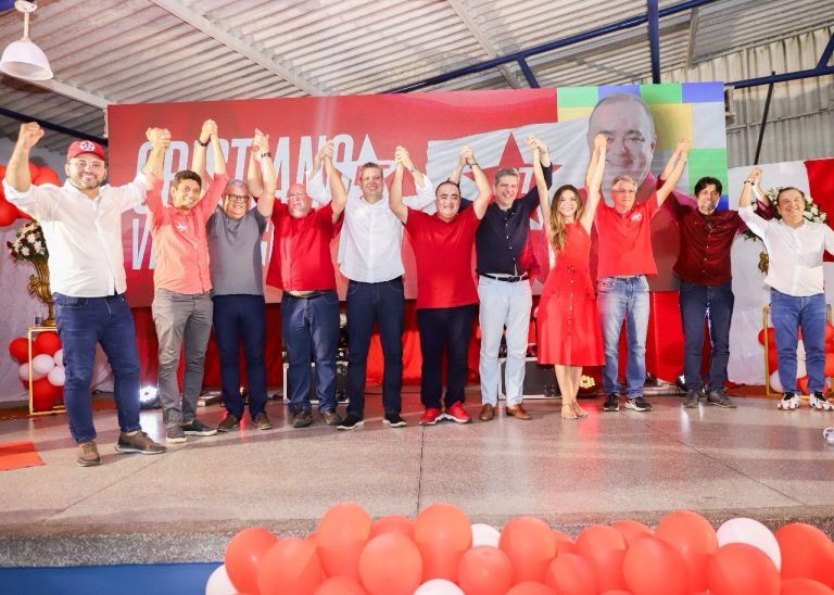 Prefeito de Simão Dias, Cristiano Viana, se filia ao Partido dos Trabalhadores