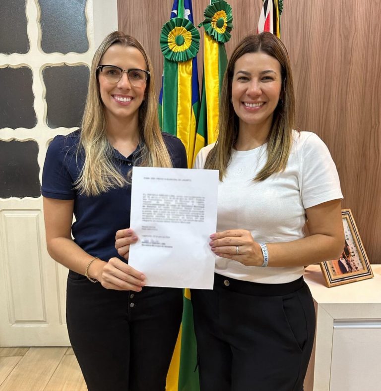 Rafaela Ribeiro deixa secretaria e lança pré-candidatura à Prefeitura de Lagarto