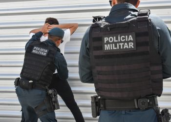 Homem é preso por agredir e ameaçar a companheira em Tobias Barreto