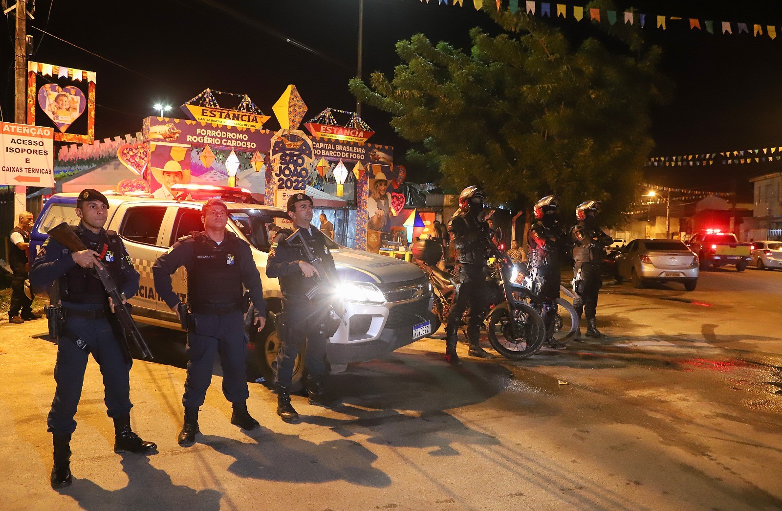 POLICIA