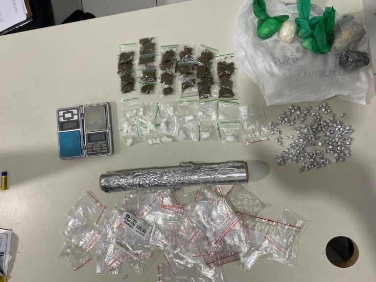 Polícia Civil apreende entorpecentes e motocicleta em Tobias Barreto