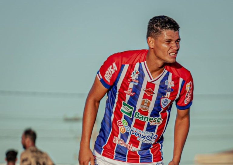 Atacante do Itabaiana, João Vitor passa por cirurgia