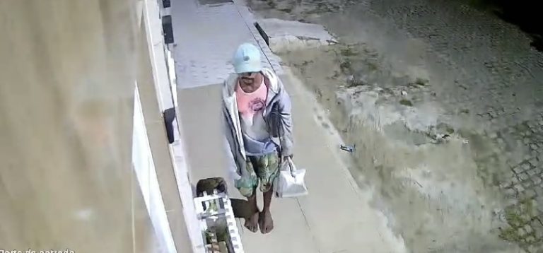 Homem é flagrado furtando grade de residência em Lagarto