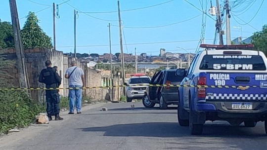 Mãe e filho são mortos a tiros e bebê fica ferido em Nossa Senhora do Socorro