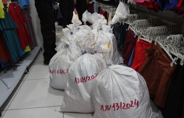 Fiscalização da Receita apreende cerca de R$ 500 mil em produtos em lojas de Aracaju