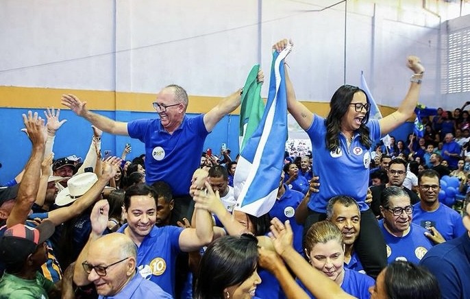 Galego e Jamilly de Simone oficializam candidatura a Prefeitura de Riachão do Dantas