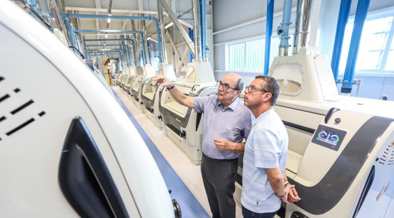Ao lado de Fábio Mitidieri, José Augusto Vieira anuncia estudos de fábrica de biscoitos em Lagarto