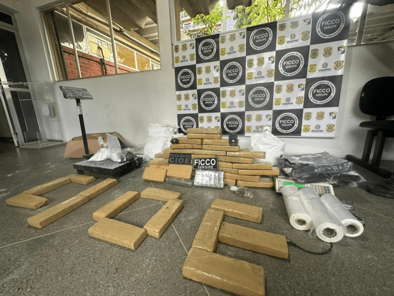 FICCO fecha laboratório de refino de cocaína em Aracaju