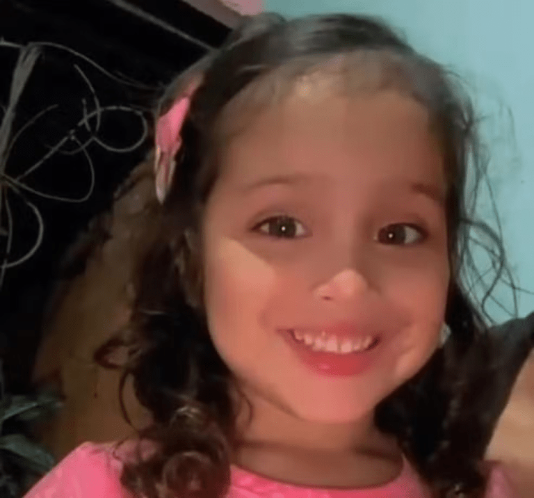 Reboque solta de moto, invade garagem e mata criança em Sergipe