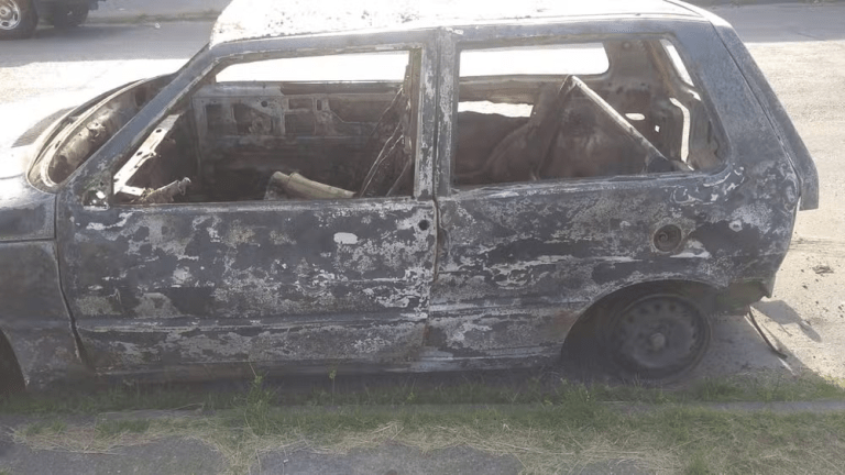 Homem é encontrado carbonizado após veículo pegar fogo na rodovia