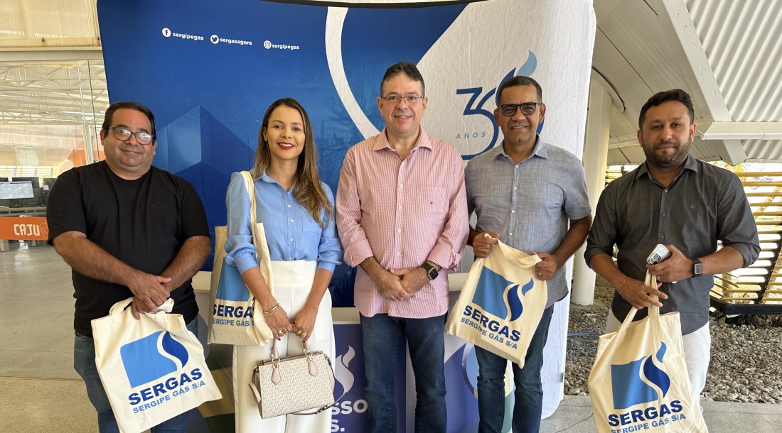 17B428D0-4A35-497C-86DD-297F4578EB9D