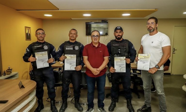 Cristiano Viana empossa novo comando da Guarda Municipal de Simão Dias