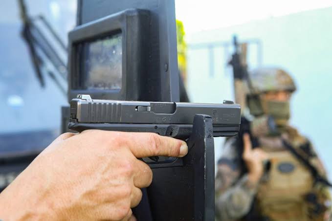 Polícia deflagra Operação Janus contra tráfico de drogas na região de  Simão Dias