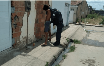 Suspeito é preso por tráfico de drogas em Lagarto após perseguição policial