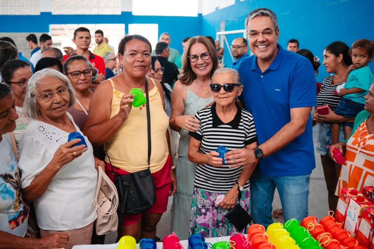 Sérgio entrega mais de 150 próteses dentárias para a população lagartense