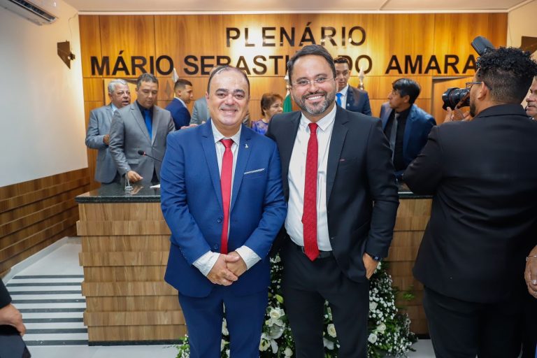 Cristiano Viana é empossado para o seu segundo mandato em Simão Dias