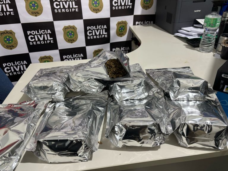 Mulher é presa por tráfico de drogas em Tobias Barreto