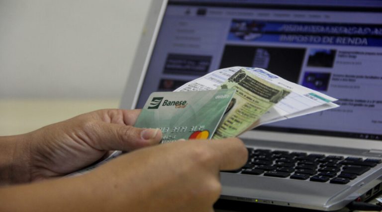 Pensionistas universitários devem se recadastrar até 28 de fevereiro