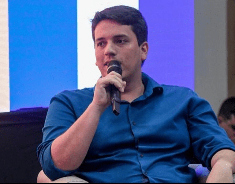 Prefeito de Muribeca e assessores sofrem acidente na BR-101