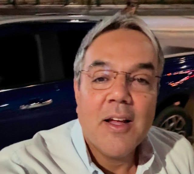 Prefeito Sérgio Reis anuncia melhorias na iluminação da Avenida da Bica