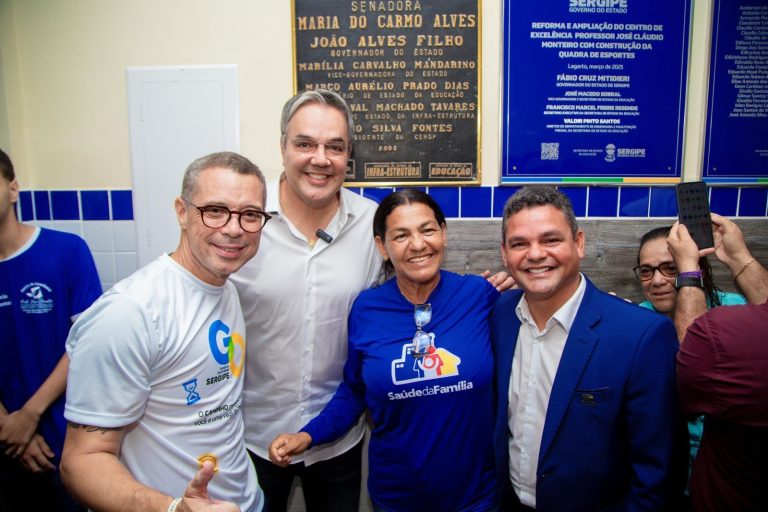Prefeito Sérgio e governador Fábio entregam reforma de mais um Centro de Excelência em Lagarto