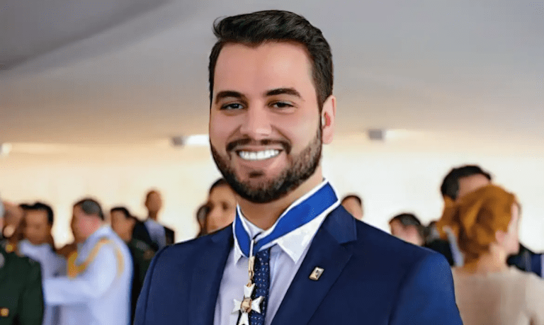 Defesa de Filipe Martins nega ligação com minuta do golpe