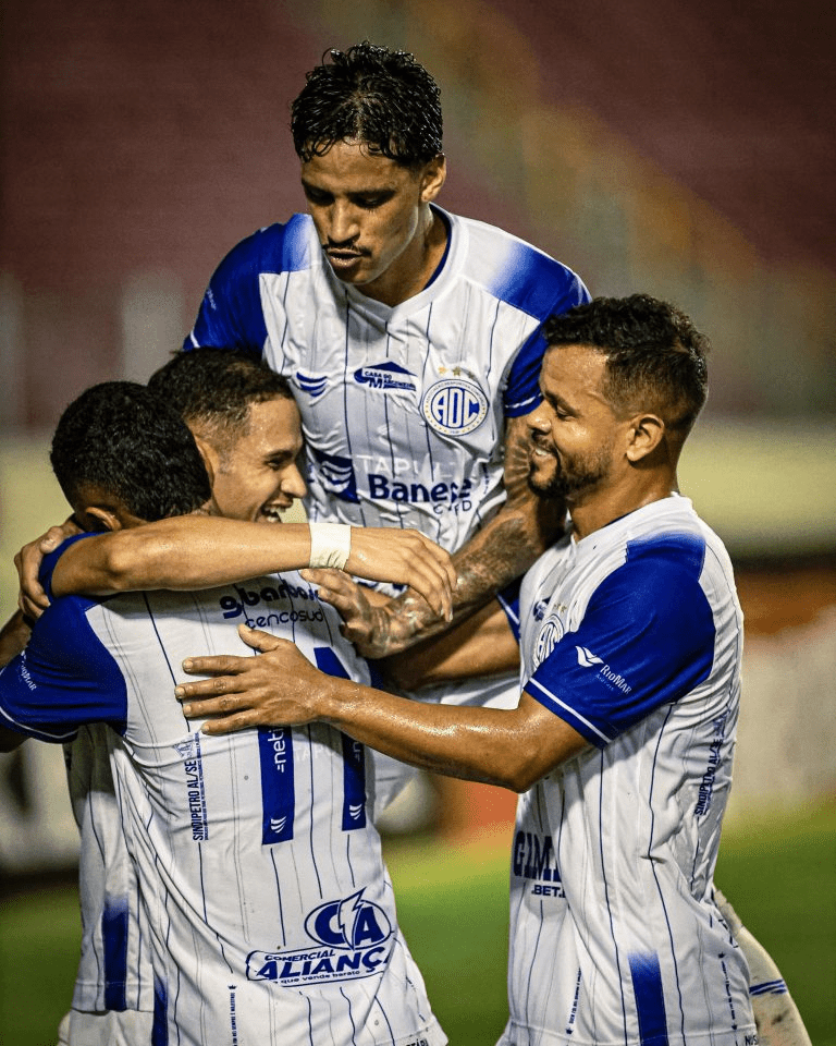 Confiança e Itabaiana estão na final do Sergipão SuperBet