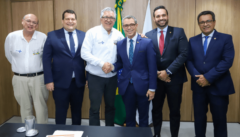 Governo de Sergipe e Ministério da Saúde discutem projetos para ampliar atendimento do SUS no estado